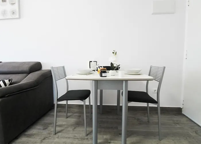 Costa Blanca Jardin Frente Piscina 4 Personas #prp001 By Orihuela Costa